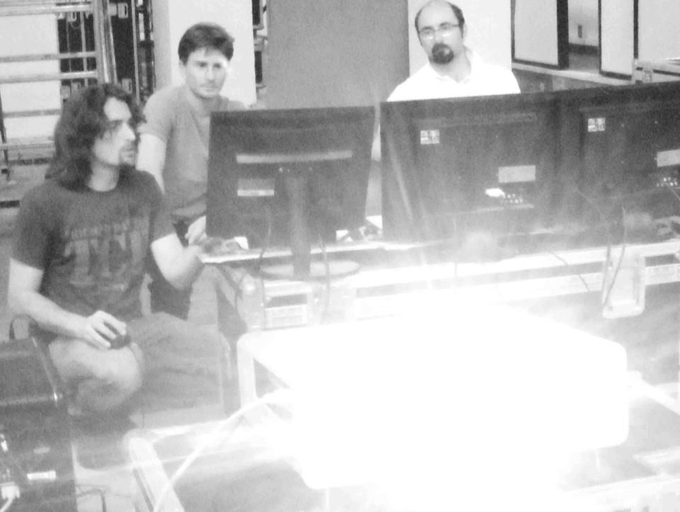 Balance backstage &mdash; team al lavoro con proiezione video