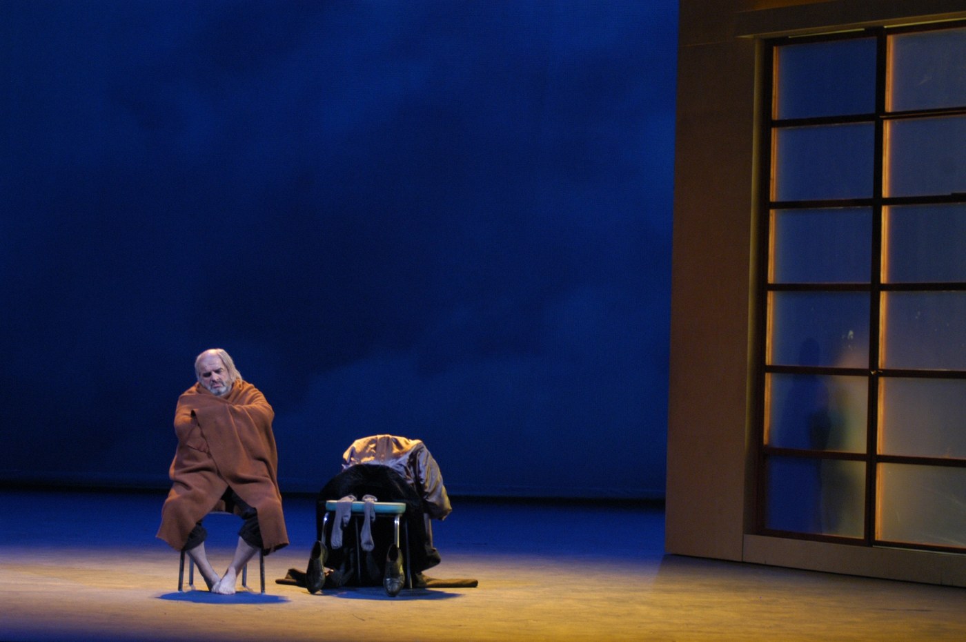 Falstaff Atto III — scena del bosco, regia Corsetti, video Iaquone, Opéra du Rhin 2004
