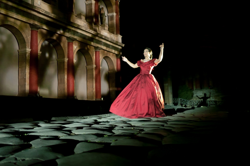 Intercoiffure 2012 &mdash; performance live con soprano Giacinta Nicotra