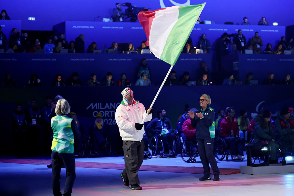 Emanuel Perathoner — portabandiera Italia