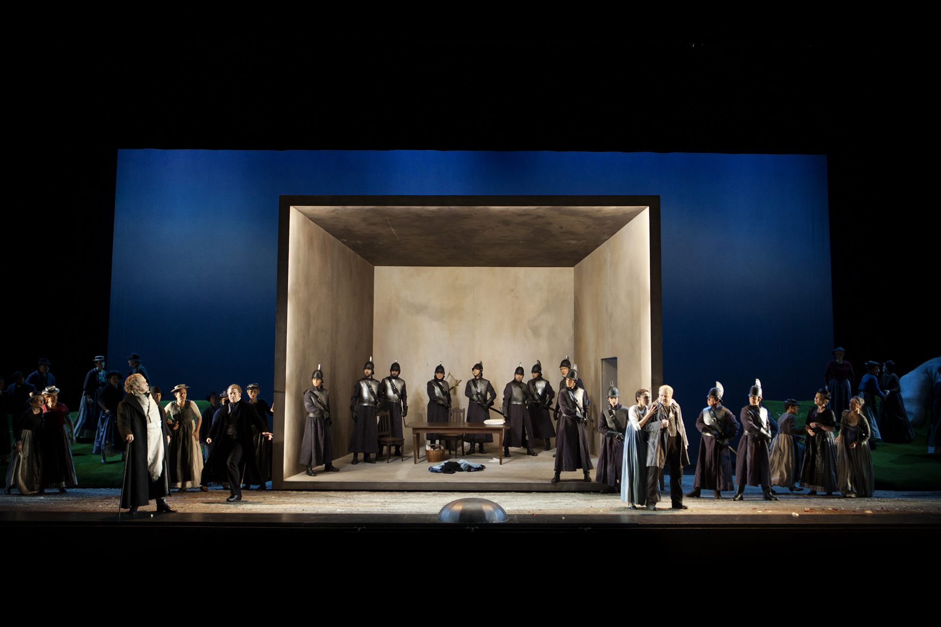 Luisa Miller — duet scene. Photo Malin Arnesson