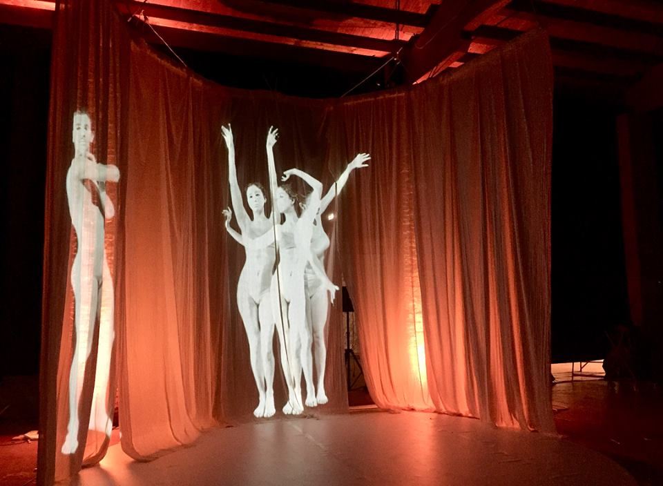 Moda e Modi — scenografia