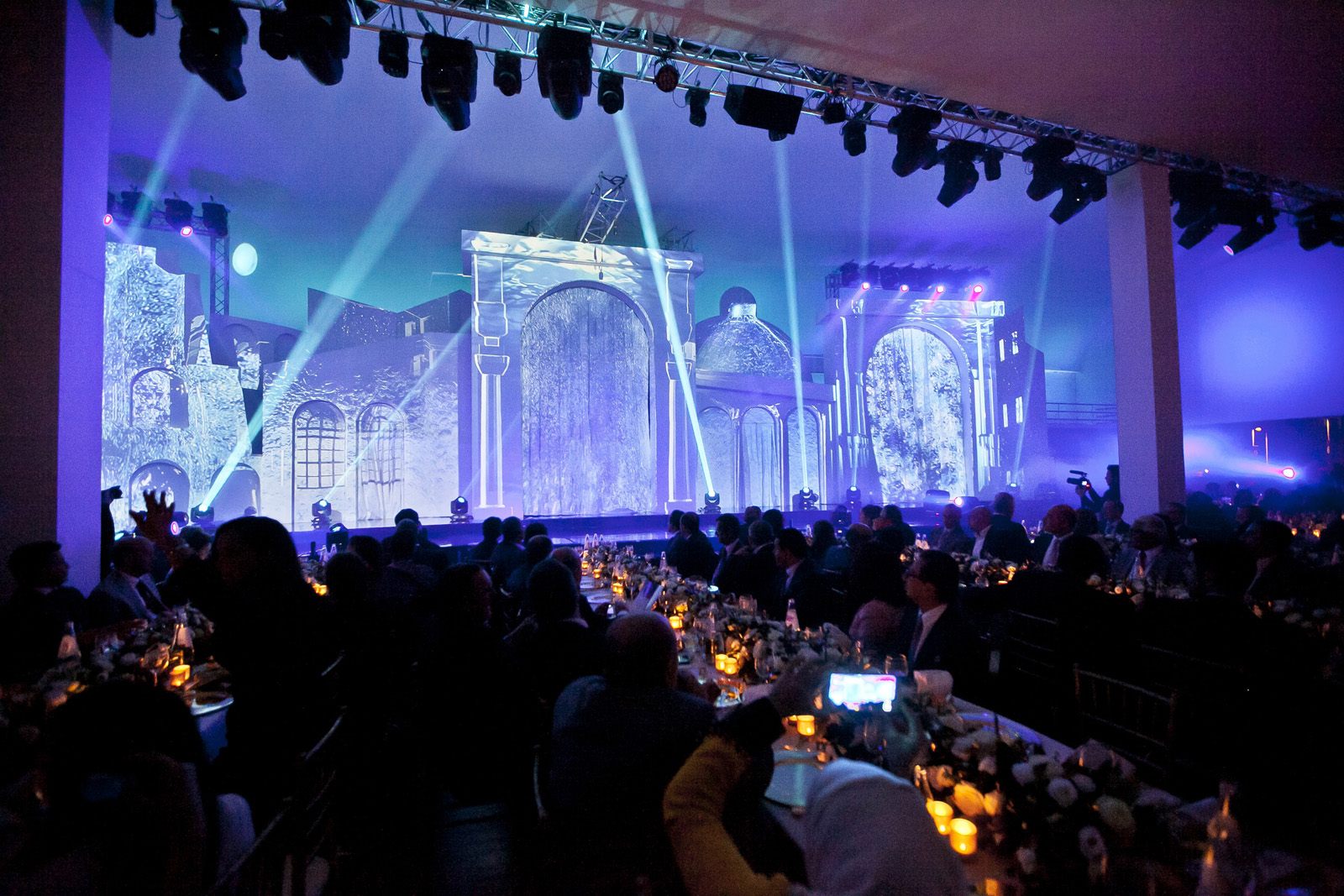 Scenografia videomapping — architettura romana