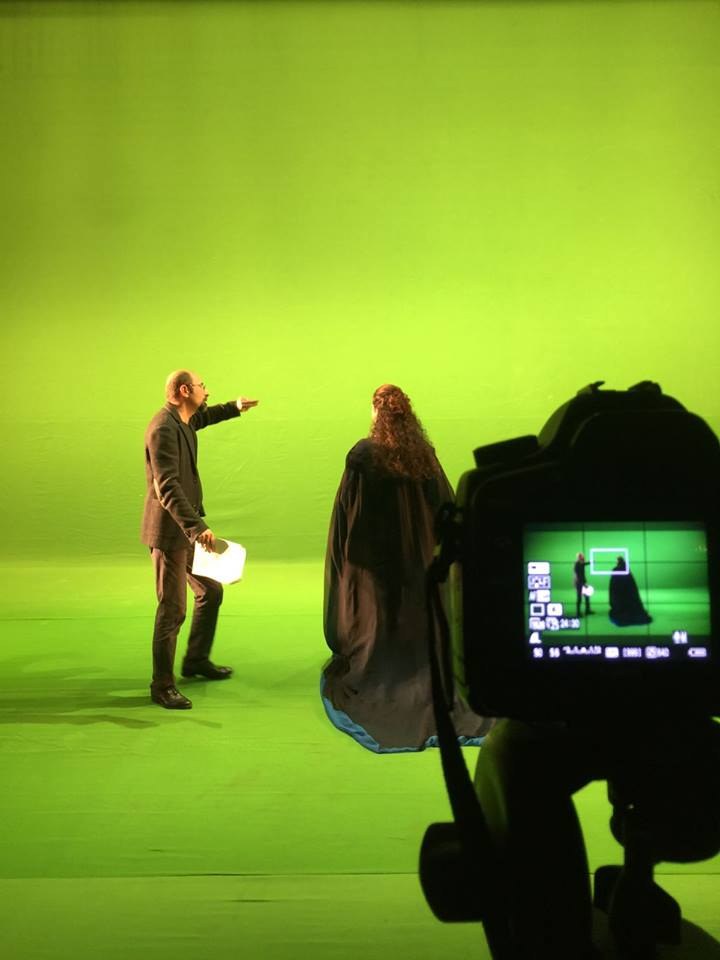 Opera Illumina il Natale backstage — Cristian Taraborrelli dirige Roberta Mantegna in chroma key