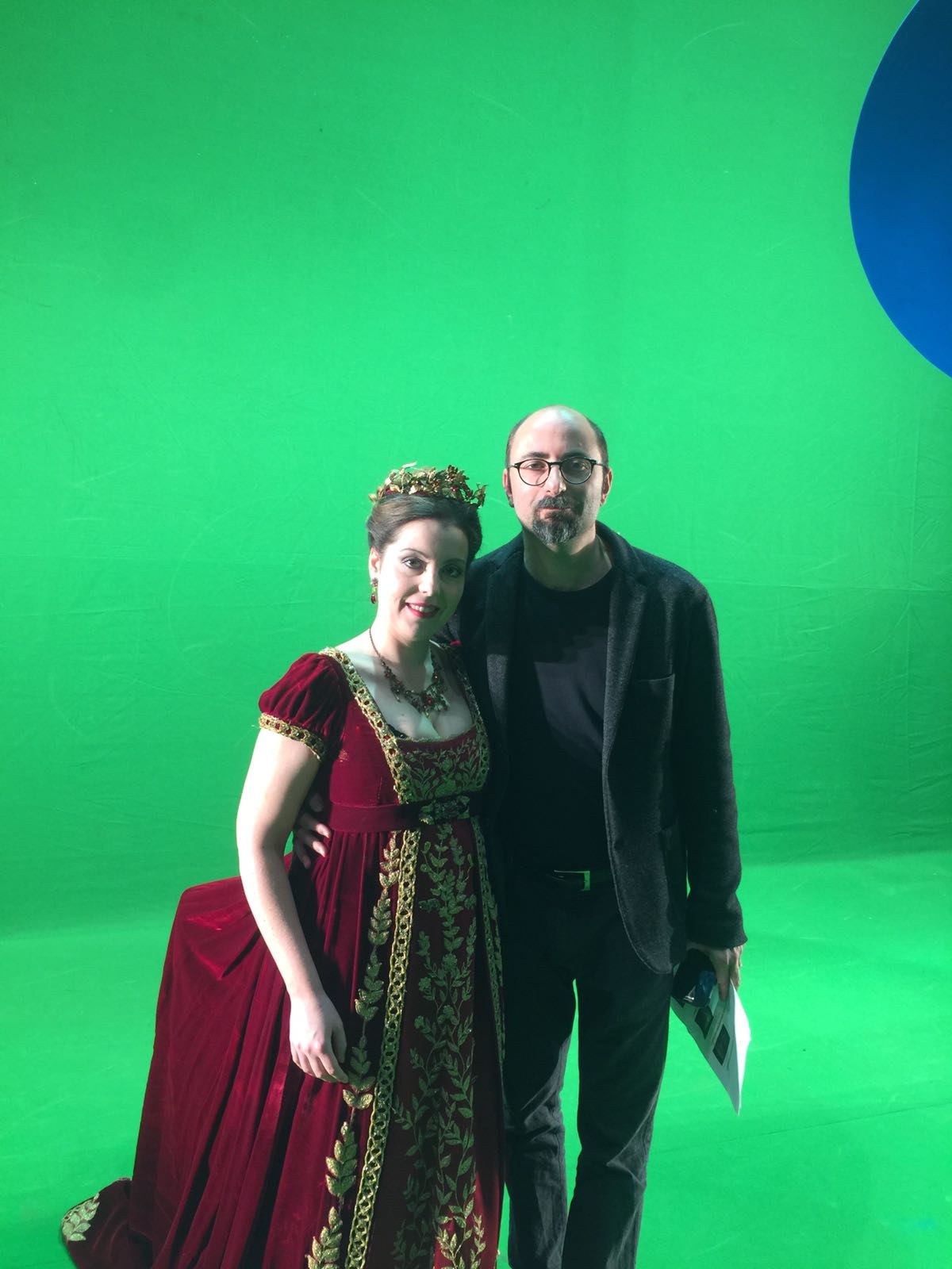 Opera Illumina il Natale backstage — Cristian Taraborrelli con Erika Beretti in costume di Tosca