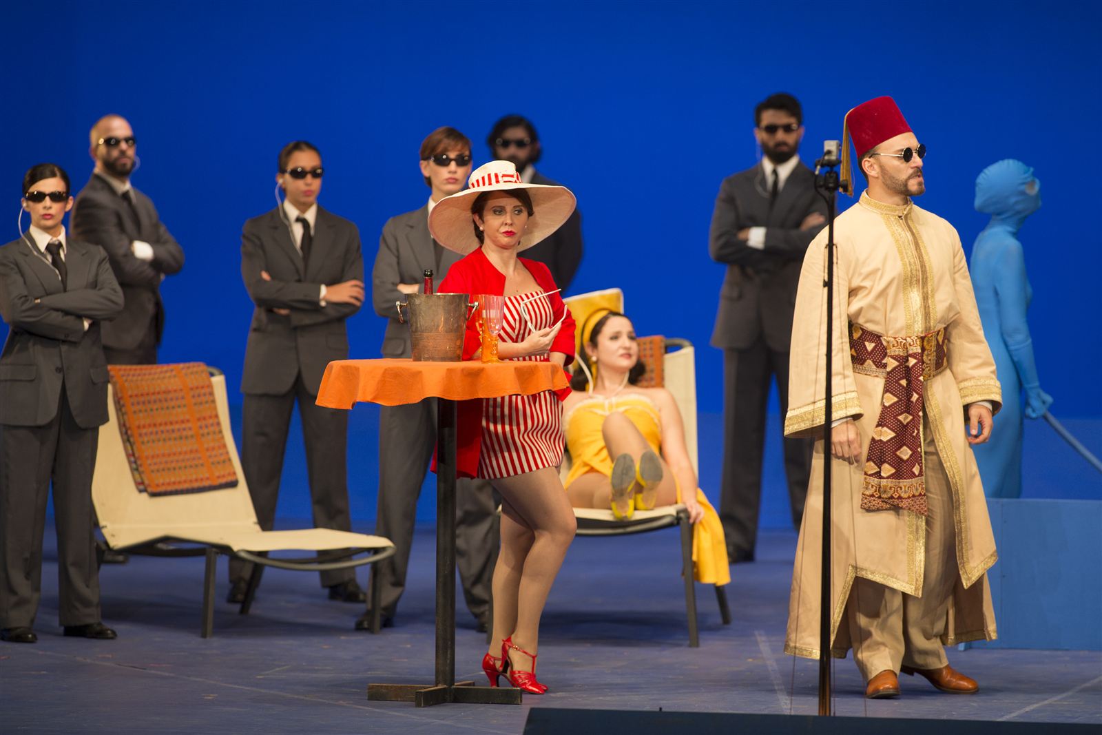 La Pietra del Paragone — scena del giardino