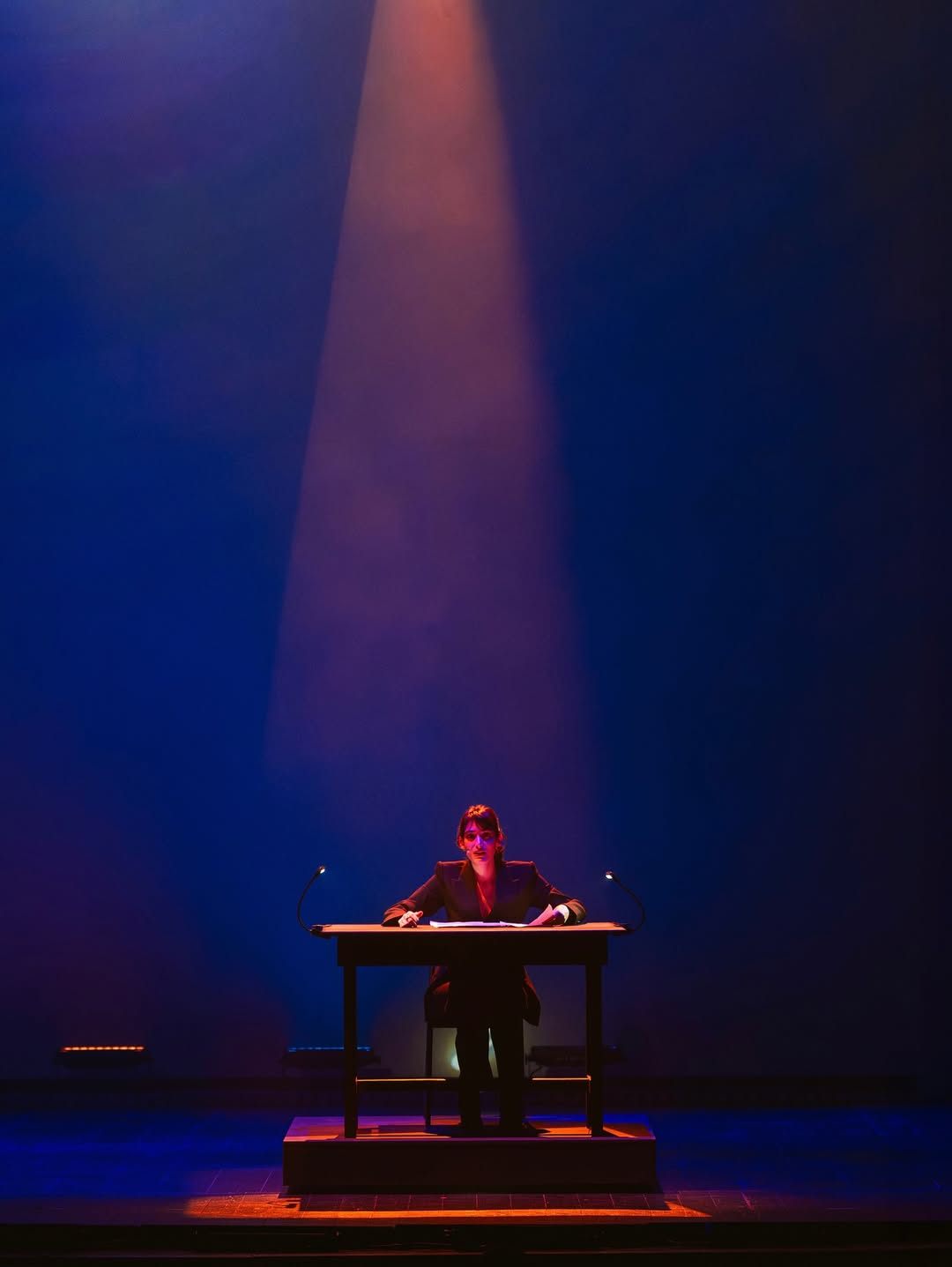 Planetaria Città — Pilar desk spotlight