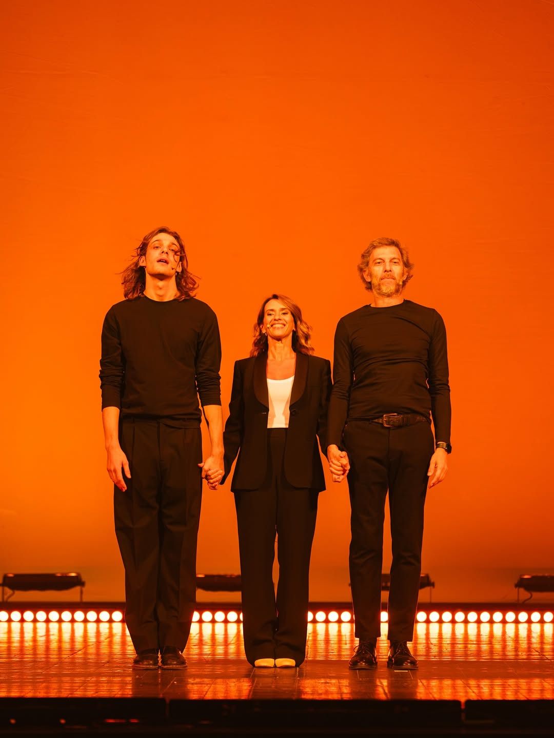 Planetaria Società — trio bow orange