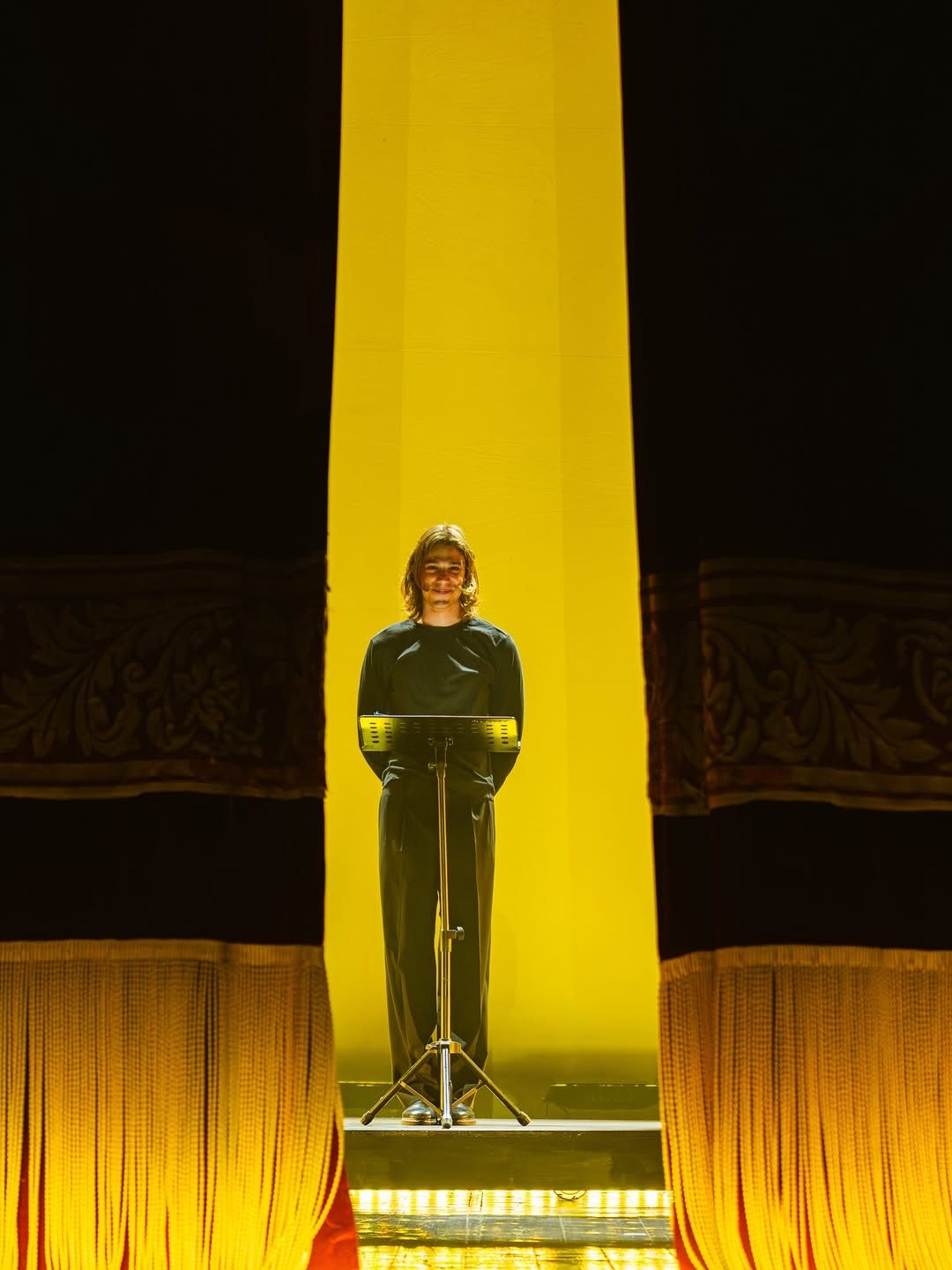 Planetaria Società — Giuggioli yellow beam curtains