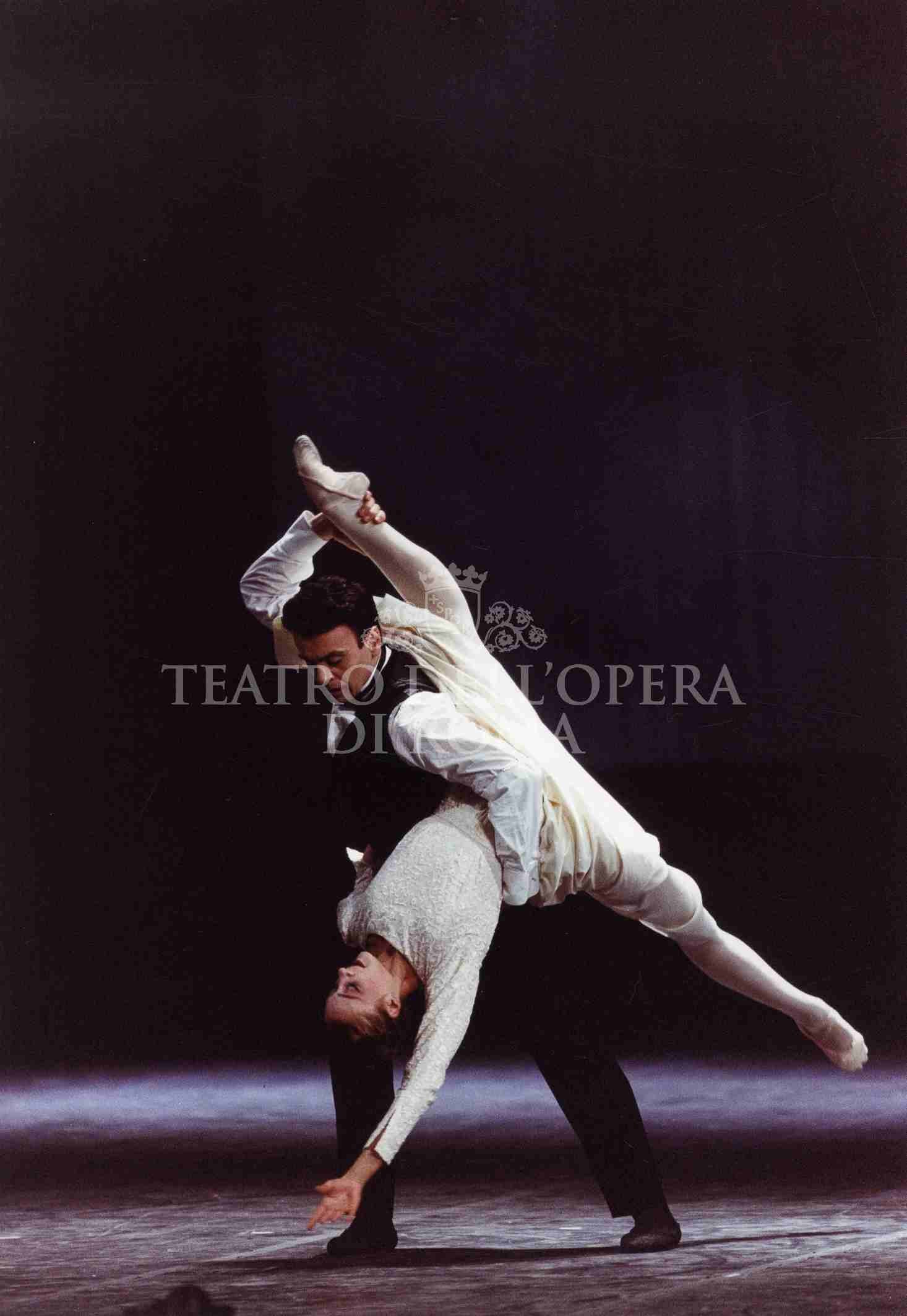 Requiem per Edith Stein &mdash; Carla Rosaci e Alessia Barberini (Edwige), Opera Roma 2001