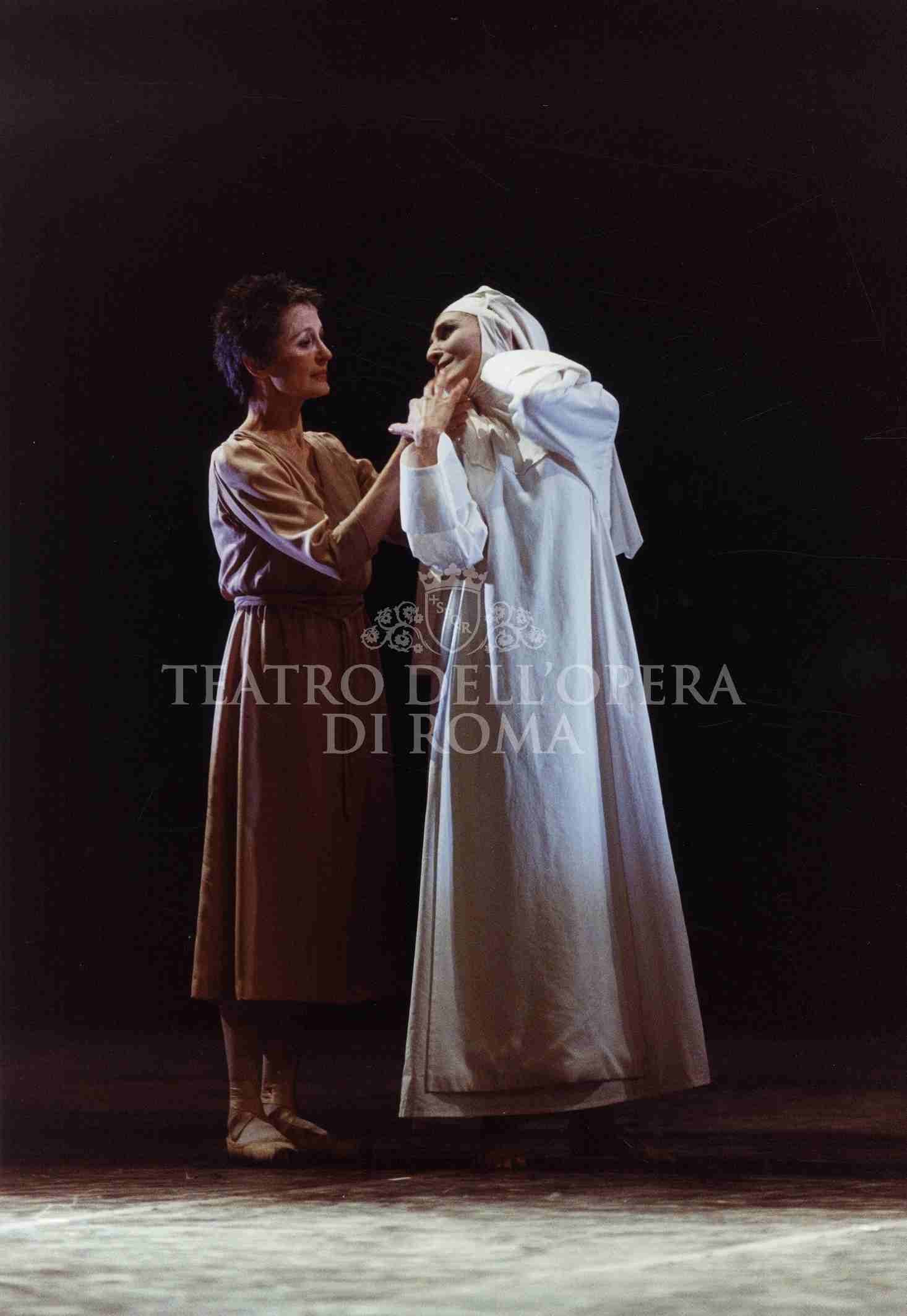 Requiem per Edith Stein &mdash; Carla Fracci (Edith) e Stefania Minardo (Teresa), Opera Roma 2001