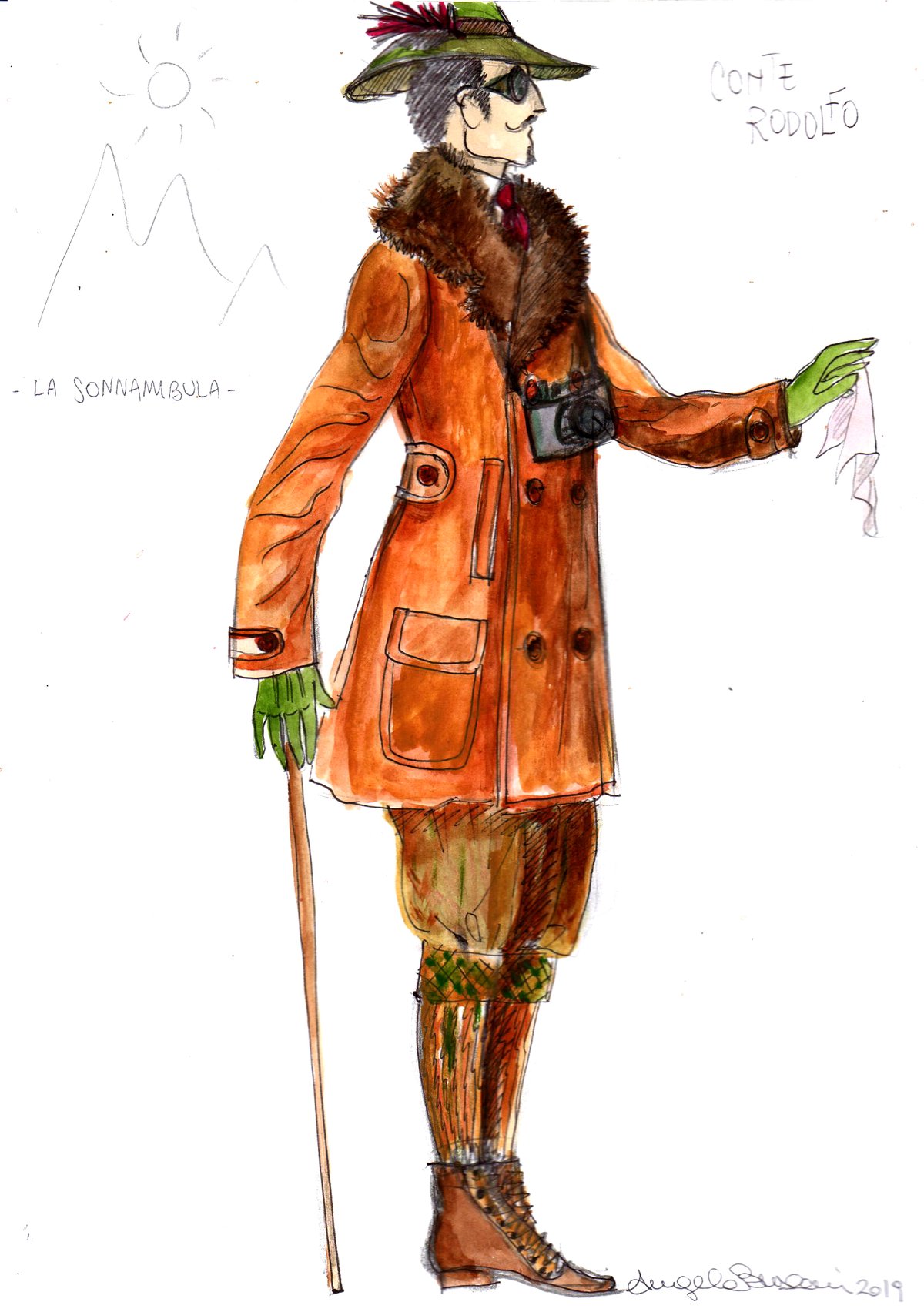 Conte Rodolfo &mdash; figurino di Angela Buscemi, cappotto arancio con collo di pelliccia e macchina fotografica al collo, l'ospite estraneo, Ancona 2019