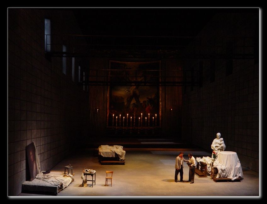 Tosca — Violeta Urmana nel ruolo del titolo, costumi Cristian Taraborrelli