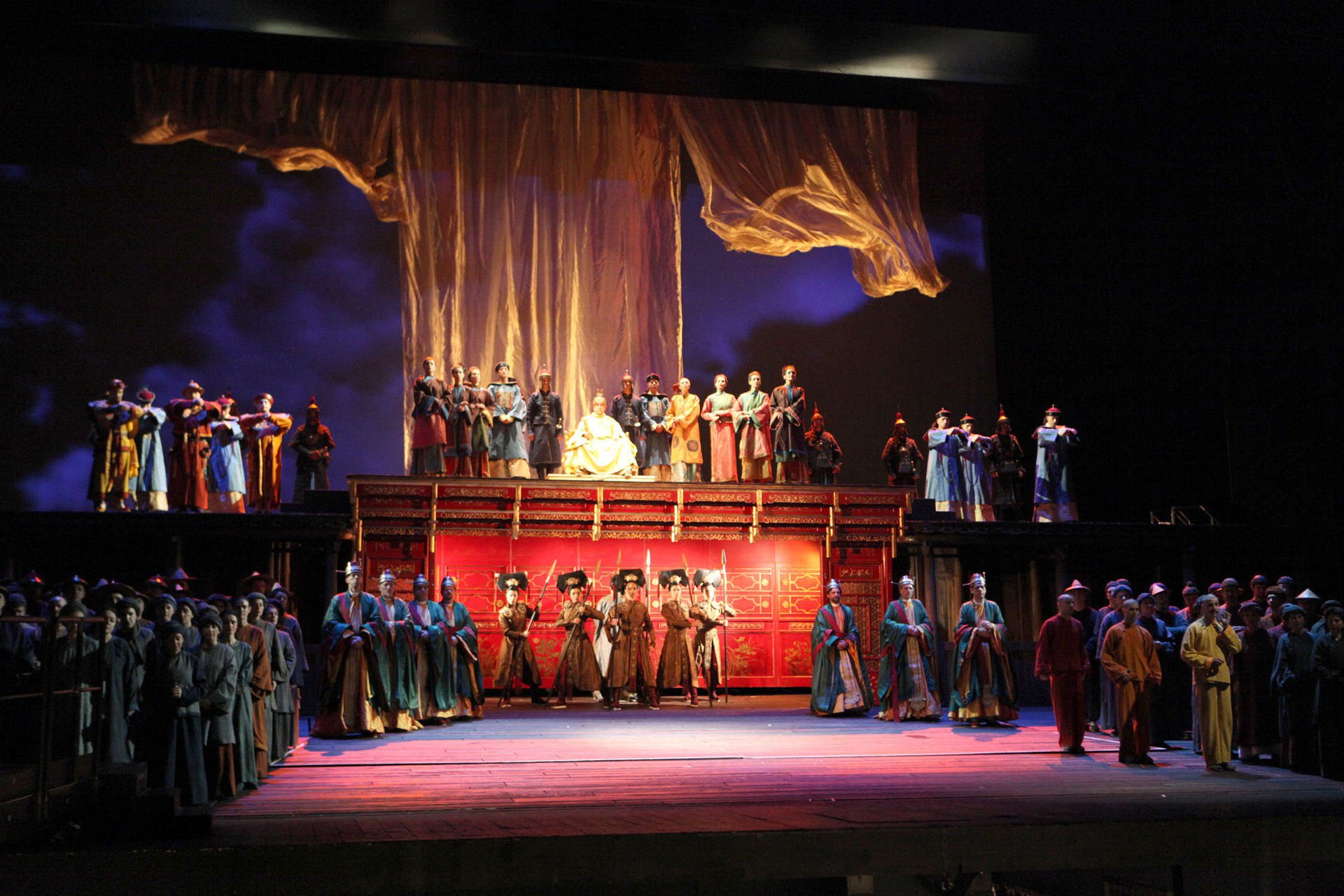 Turandot — la corte imperiale, Atto II